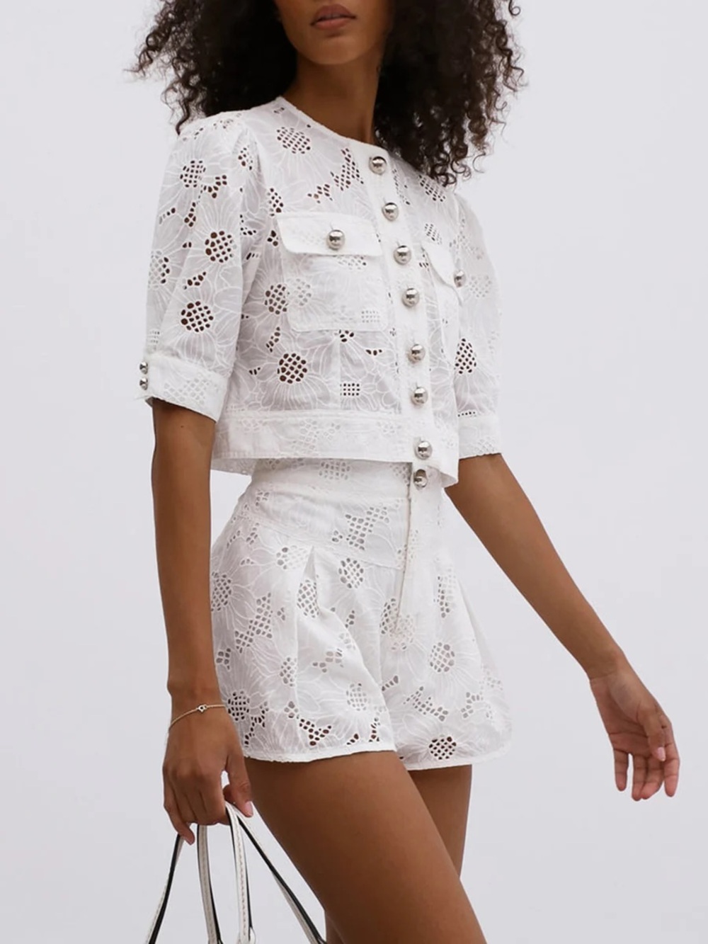Commense Multi-Button Embroidery Shorts Set - Picture 8 of 14